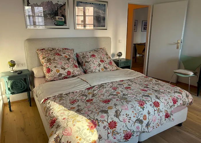 Traumhafter Altbau Am Gmunden